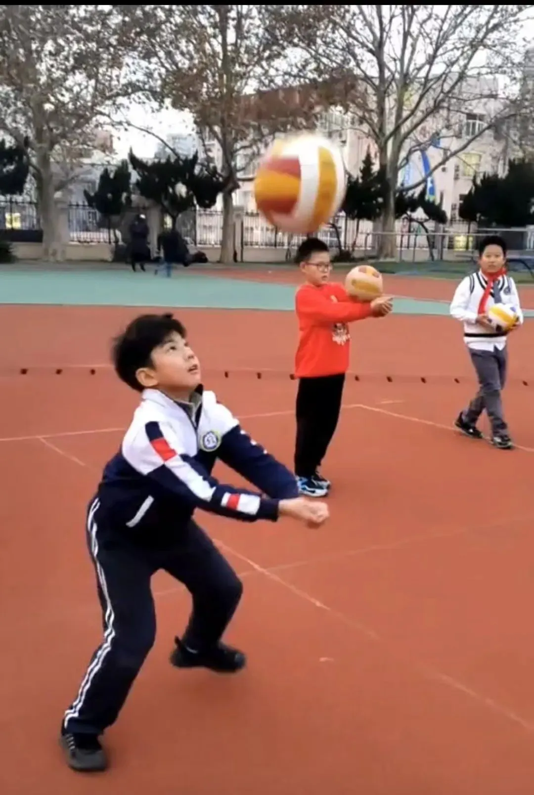 职业篮球教练如何制定有效的赛制训练计划?_1